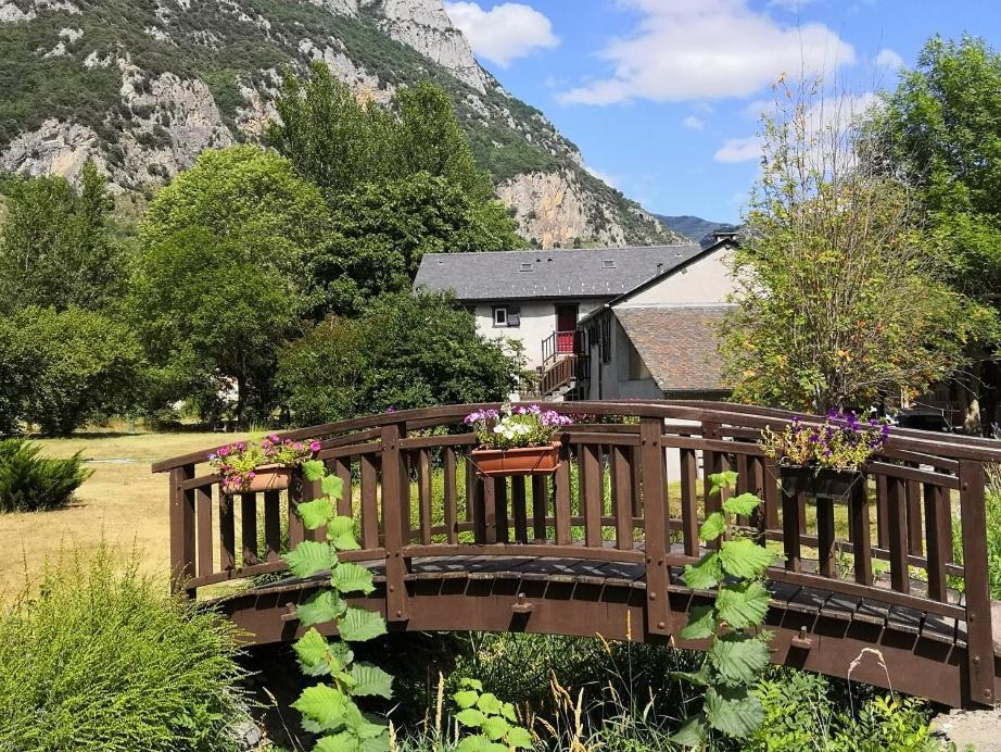 La Glycine Villa Sinsat Exteriör bild